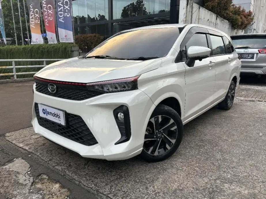 Like New Daihatsu Xenia Like New 1.5 R Bensin-AT 2022