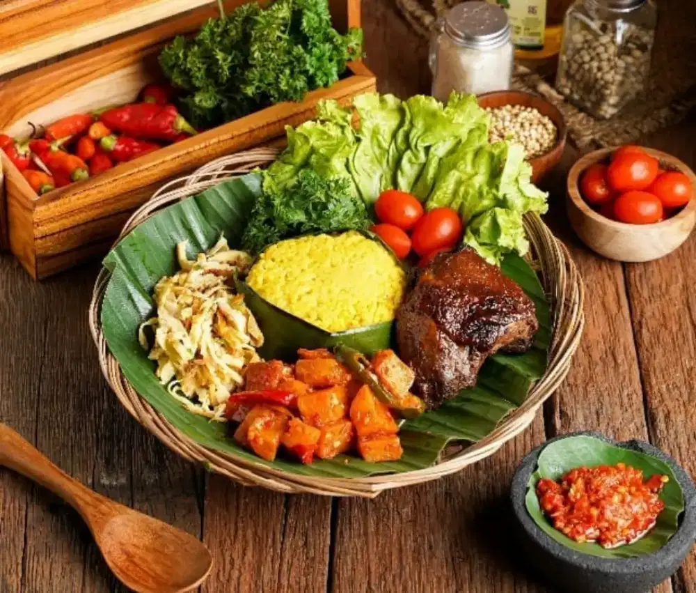 Crew food court di blok m dan crew staff dapur di tanjung duren