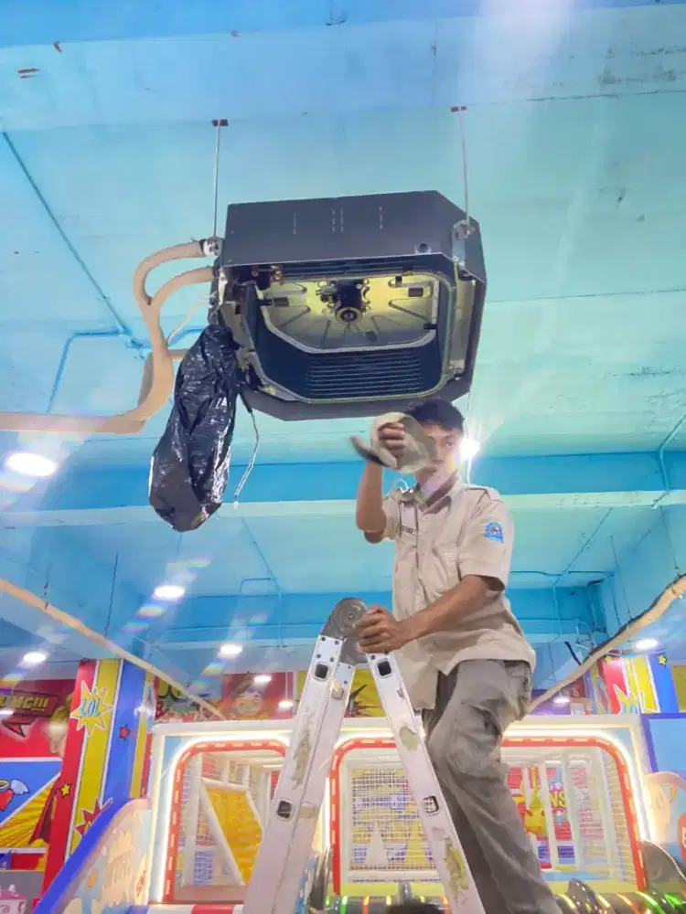 Jasa service ac(air conditioner)