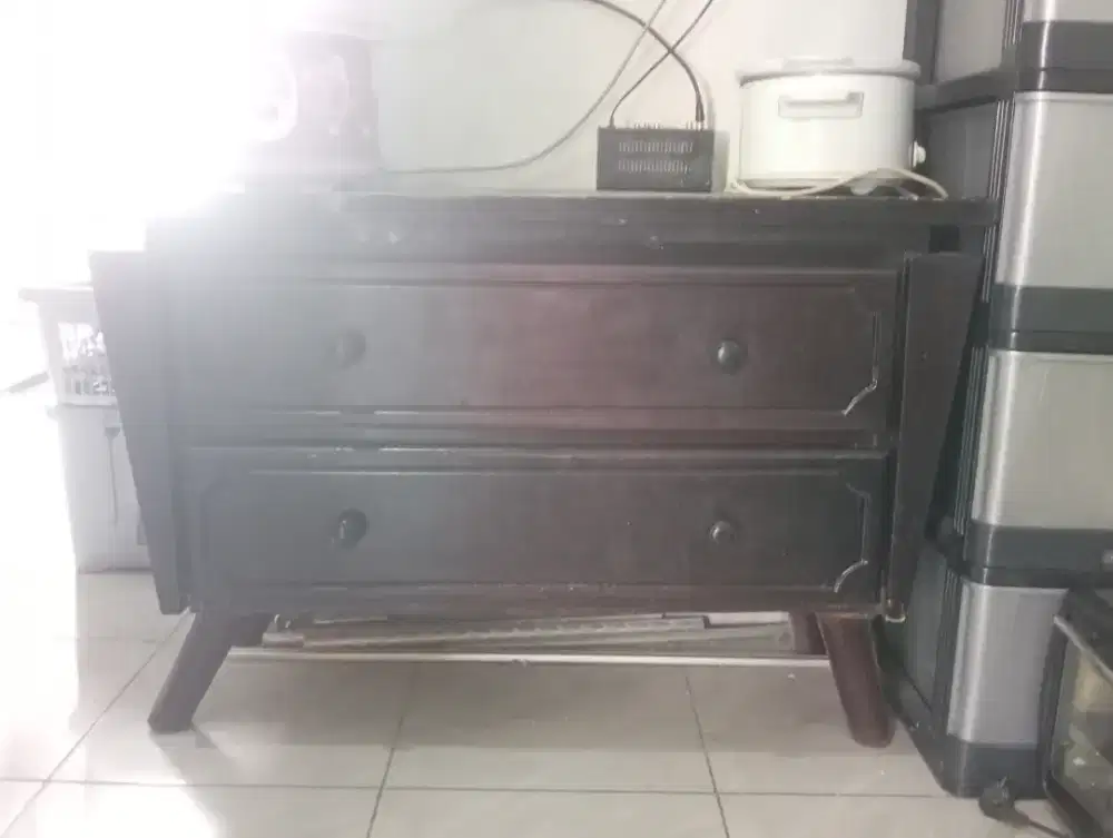 Meja laci tv desain mewah