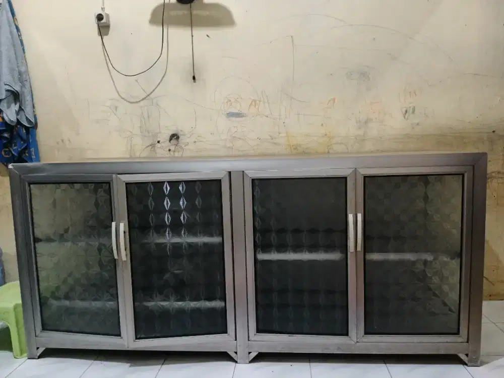 RAK PIRING ALUMINIUM KACA