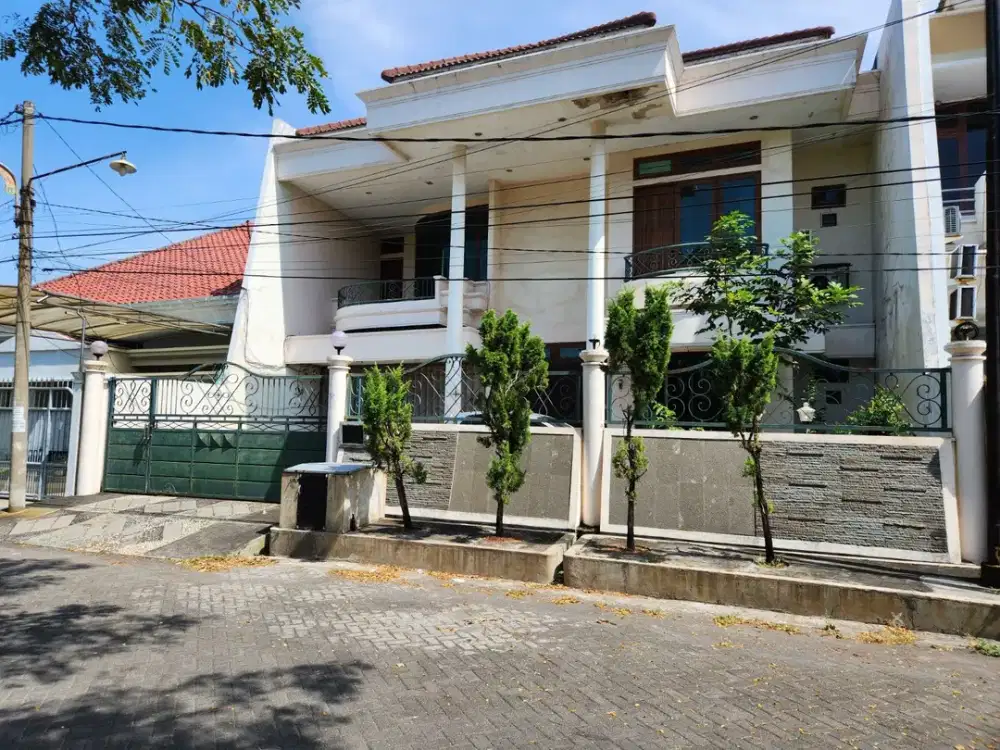 Rumah Sutorejo Dharmahusada Surabaya, 2 Lt, Row Jalan 15 Meter