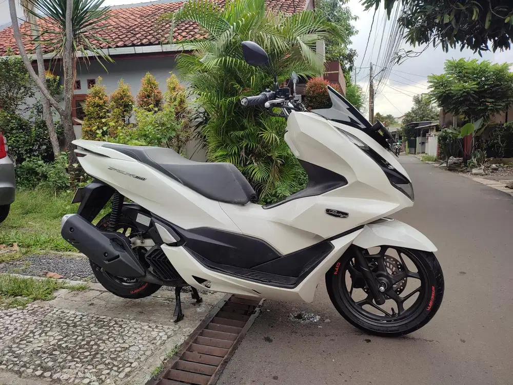 HONDA PCX 160 TAHUN 2023 GRESS LOW KM