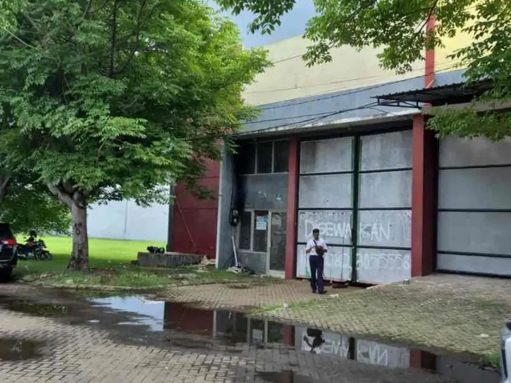 Safe And Lock Komplek Pergydangan