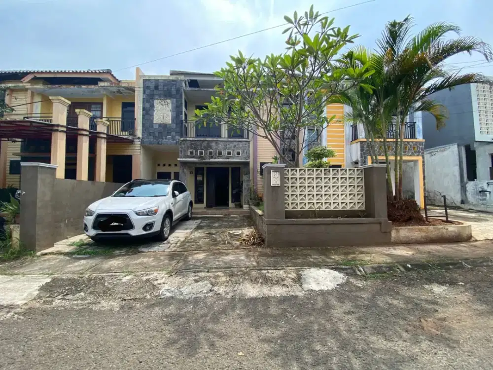 Rumah Mewah 2 Lantai Pinggir Jalan di Ciseureuh Purwakarta Kota