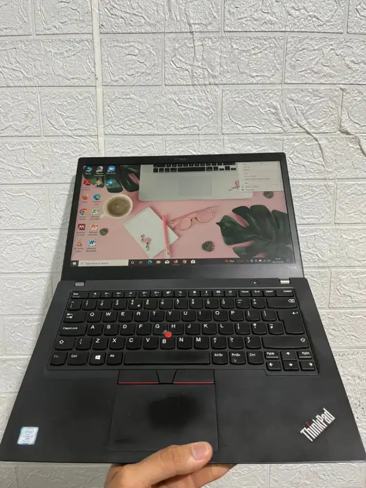 Lenovo Thinkpad T480S Core i7 gen 8 Ram 16gb SSD 512 gb no minus