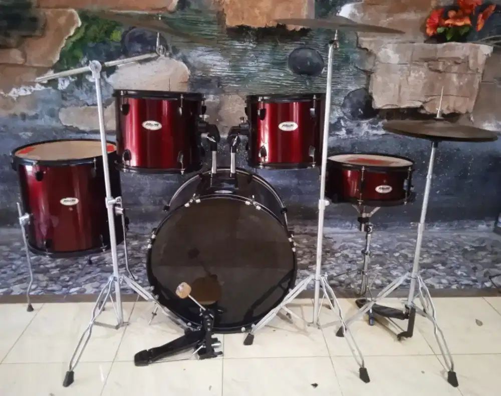 Drum Rolling TW series warna merah plus simbal