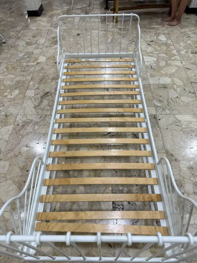Tempat tidur Rangka Minnem Ikea