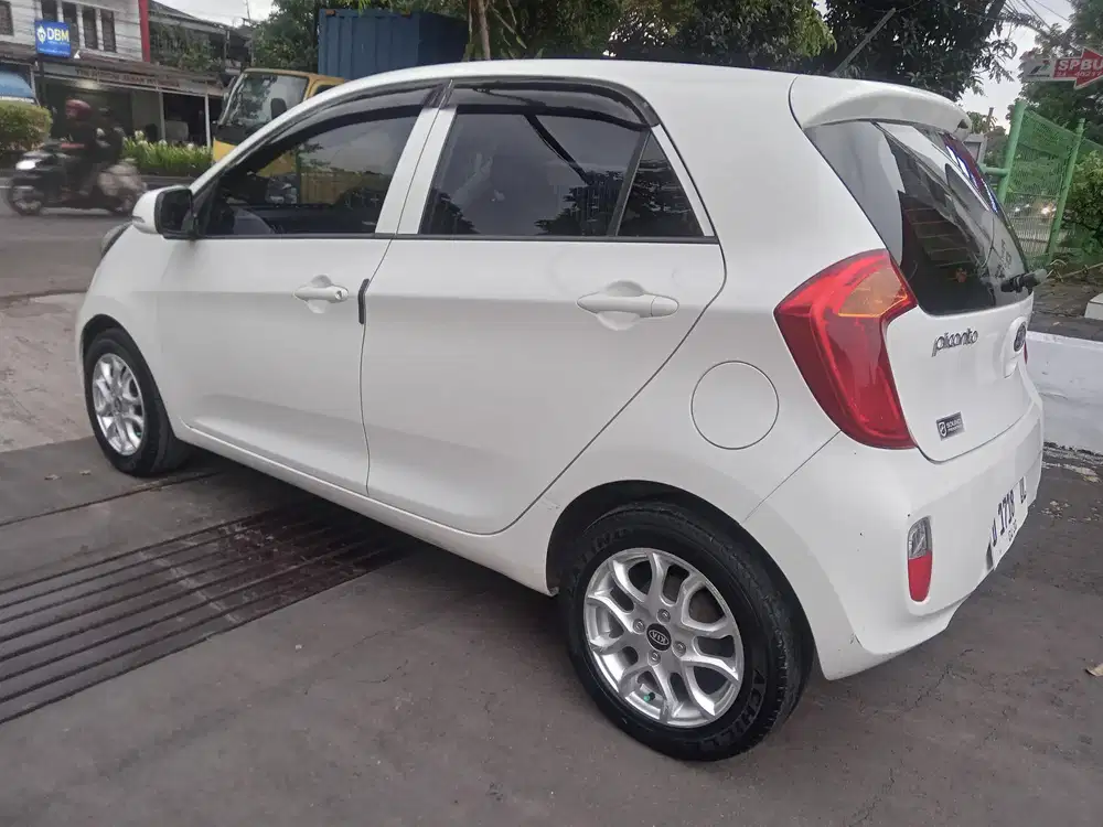 Kia Picanto 2011 Bensin