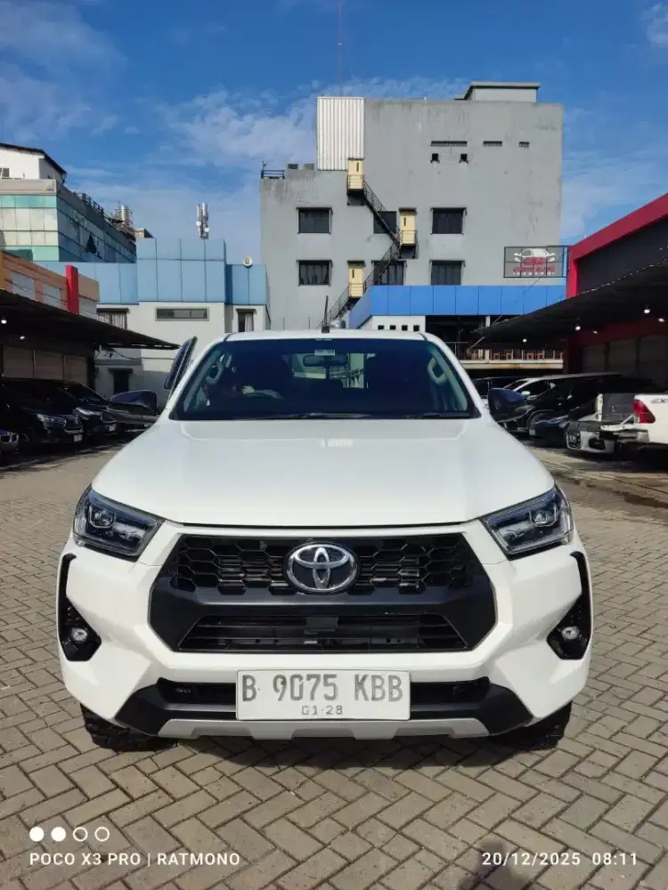 Antik istimewa km 14000 !! Hi Lux V automatic 2022