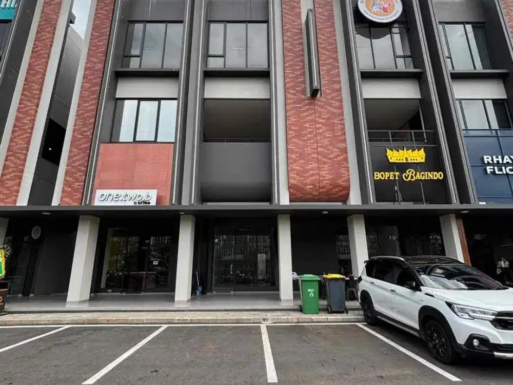 SEWA Ruko 3 Lantai Sapphire Summarecon, Dekat KCJB & Al-Azhar