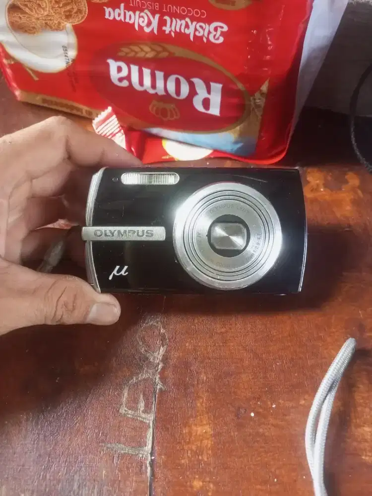 Kamera Olympus Jual aja nih, minus baterai lowbat