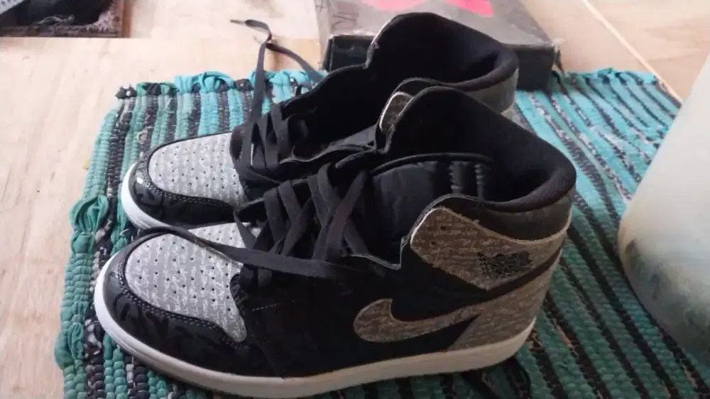 Sepatu Nike Air Jordan OG 1 Rebelllionare