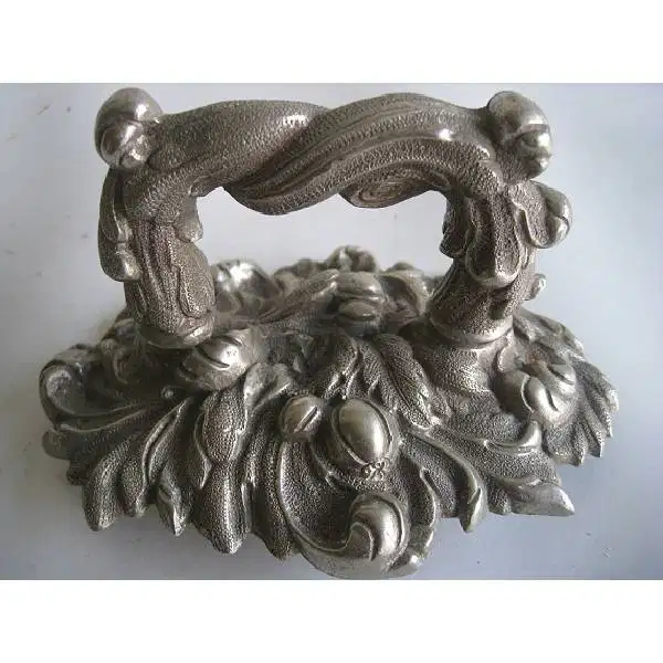 Pegangan pintu Art Nouveau antik era empaire kolonial ca. 1800