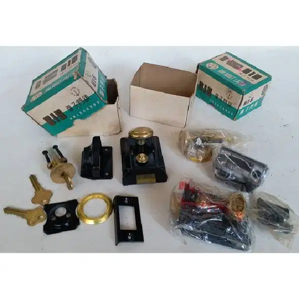 3 PCS Grendel pintu antik ( New Old Stock ) bahan kuningan dan besi