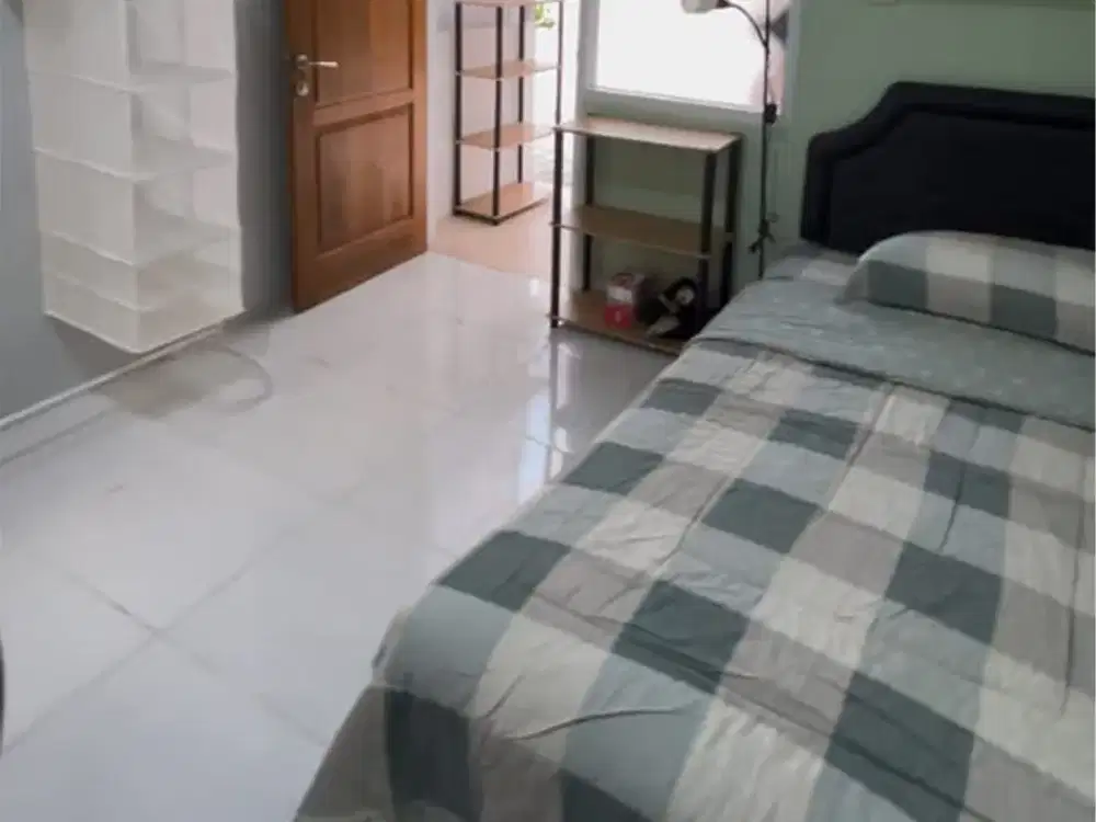 Disewakan Kost Wanita 100 Meter ke UNPAD (Universitas Padjadjaran) di Jatinangor, Jl. Raya Bandung - Sumedang