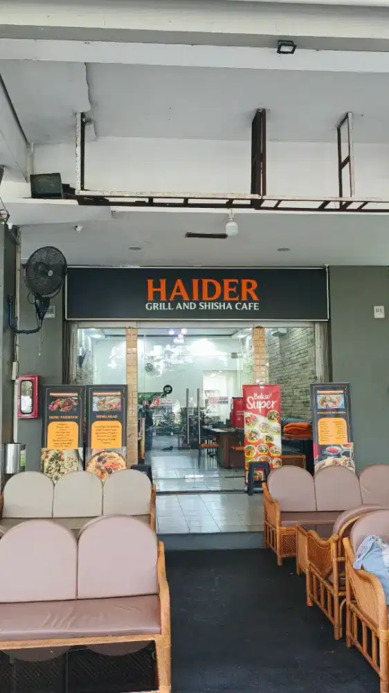 Lowongan Pekerjaan posisi WAITERS