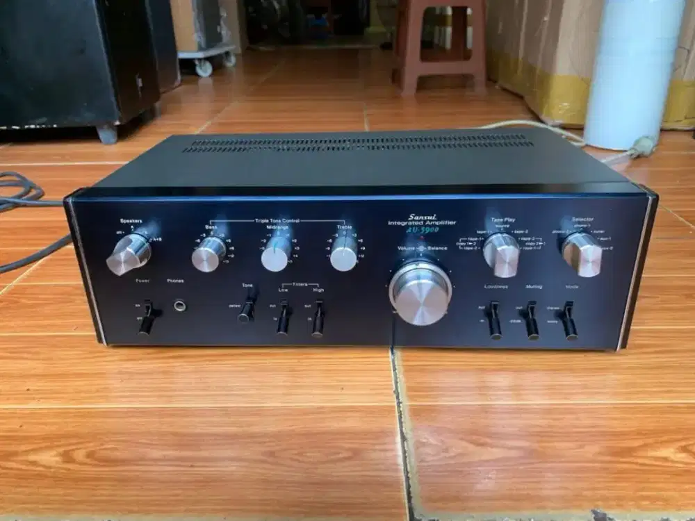 Amplifier Sansui 5900 Japan