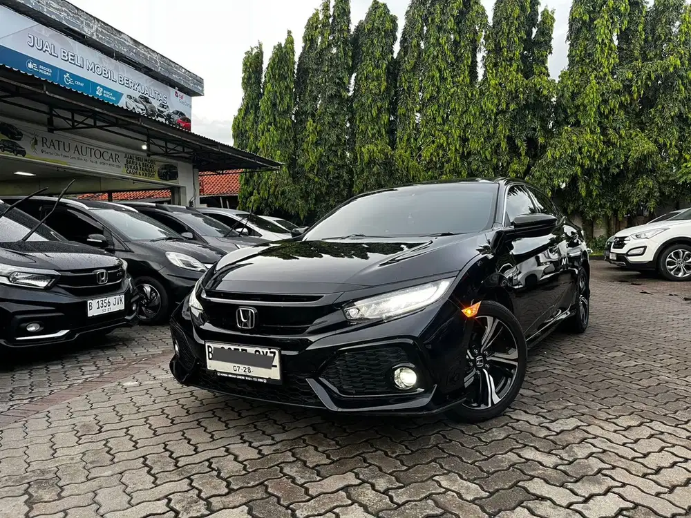 HONDA CIVIC HB E AT 2018 1.5 TURBO