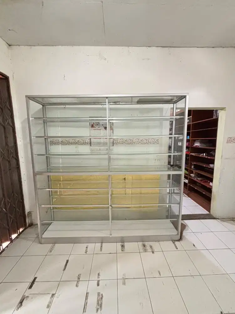 Etalase Cahaya Timur 2*2M