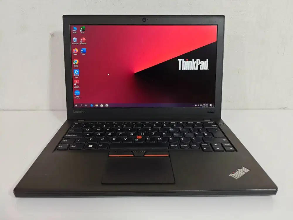 Jual Laptop THINKPAD X260 (RAM 8GB/SSD 256GB) Intel Core i5-6300U