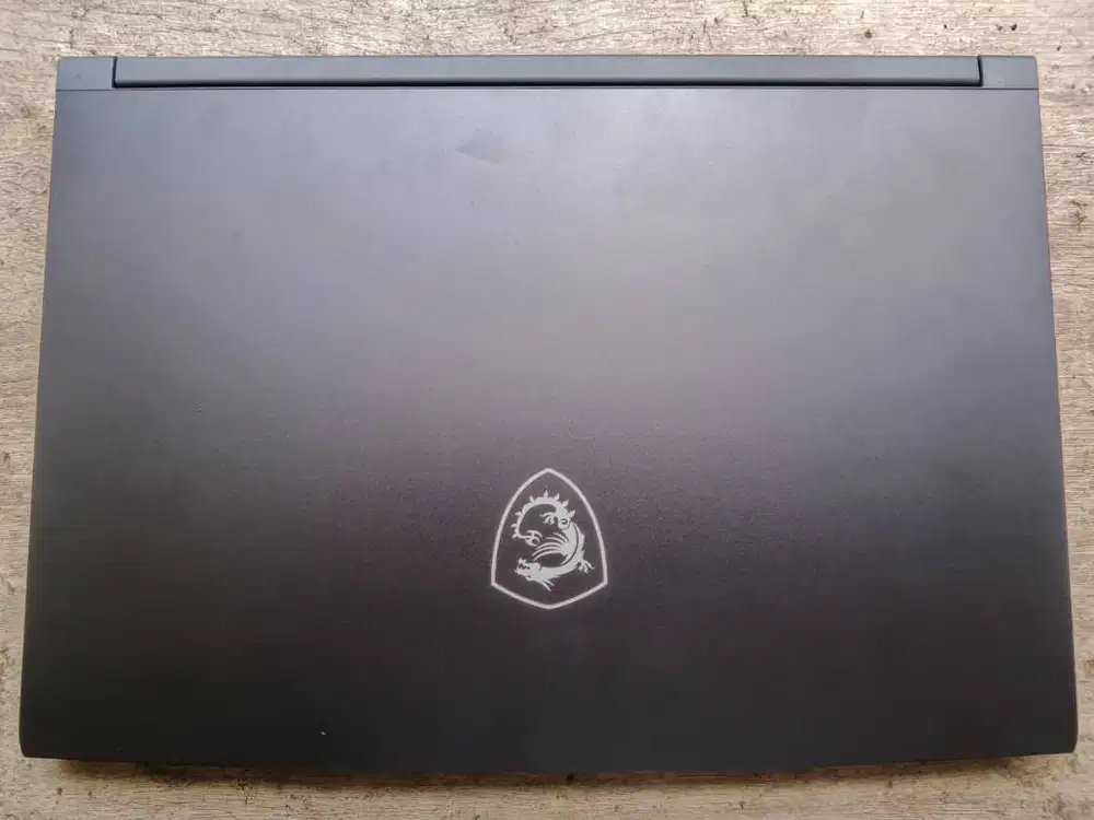 MSI Thin 15 TAHUN 2023