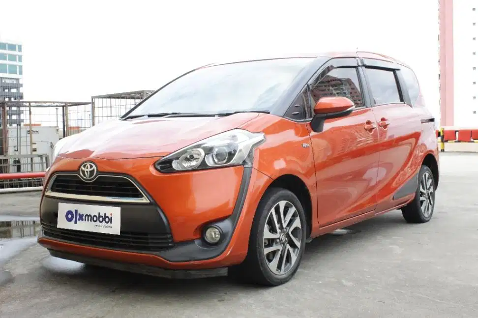 TDP 7,JT Toyota Sienta 1.5 V Bensin-AT Orange 2016