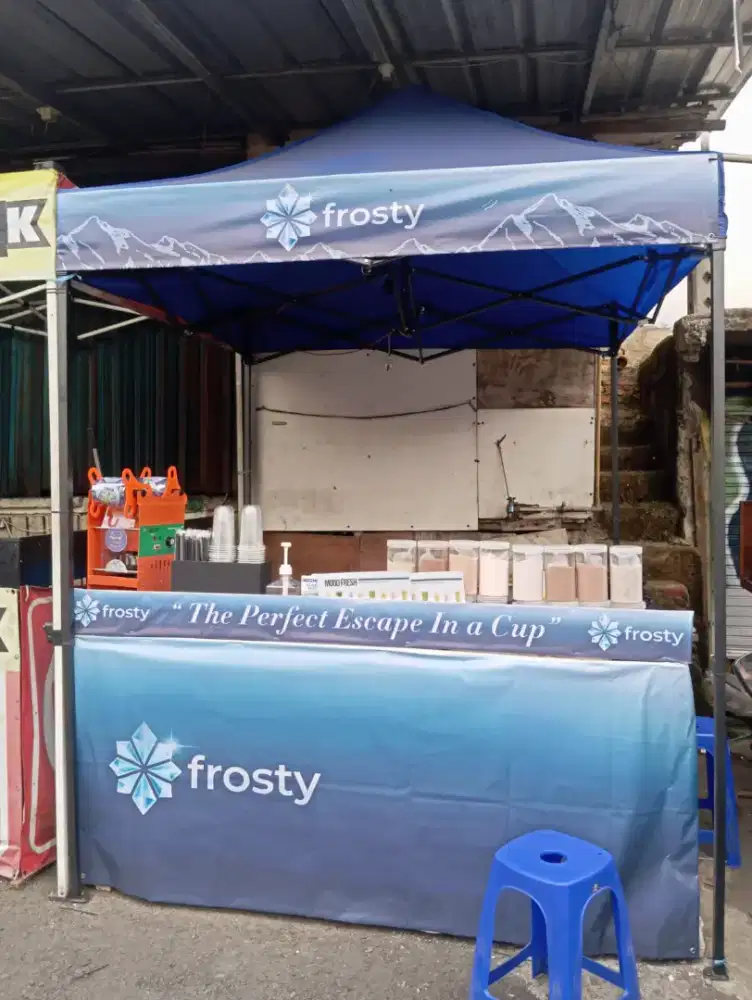 Tenda jualan ukuran 2m x 2m