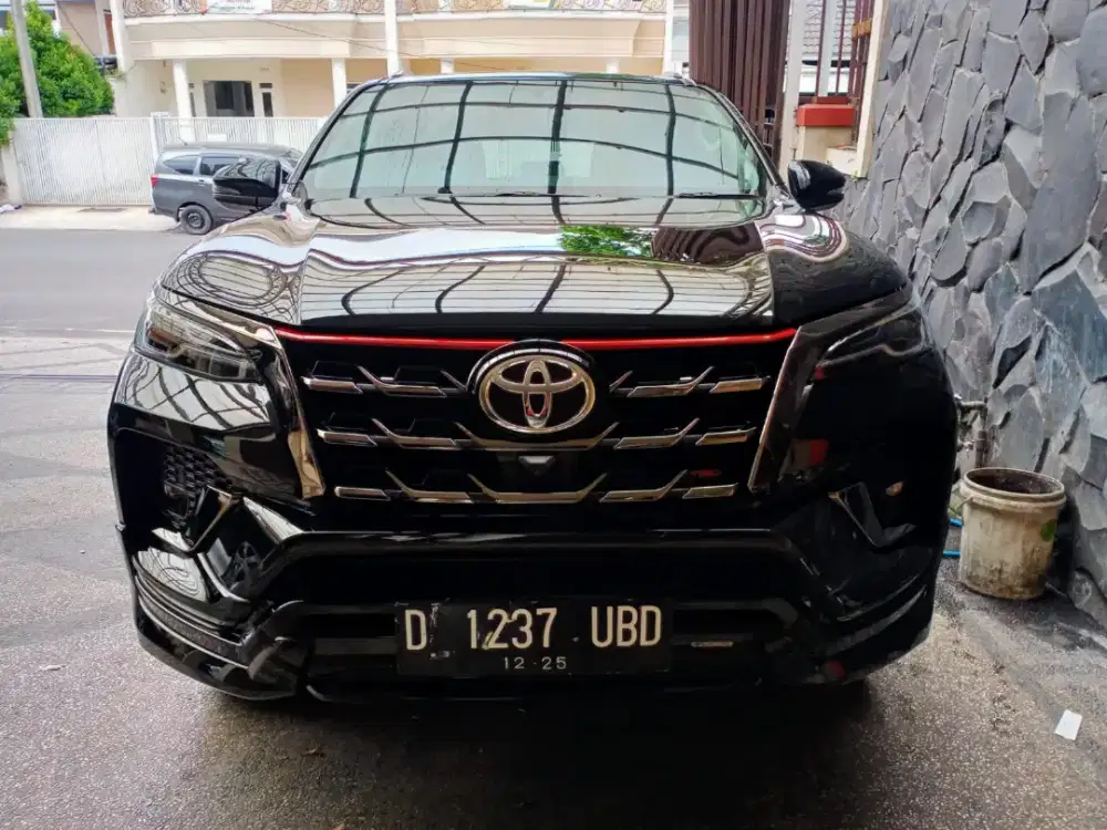 FORTUNER VRZ TRD 2.4 AT 2020 | 2021 KM.LOW (Dp. 30jt aza) Bisa Tuker T