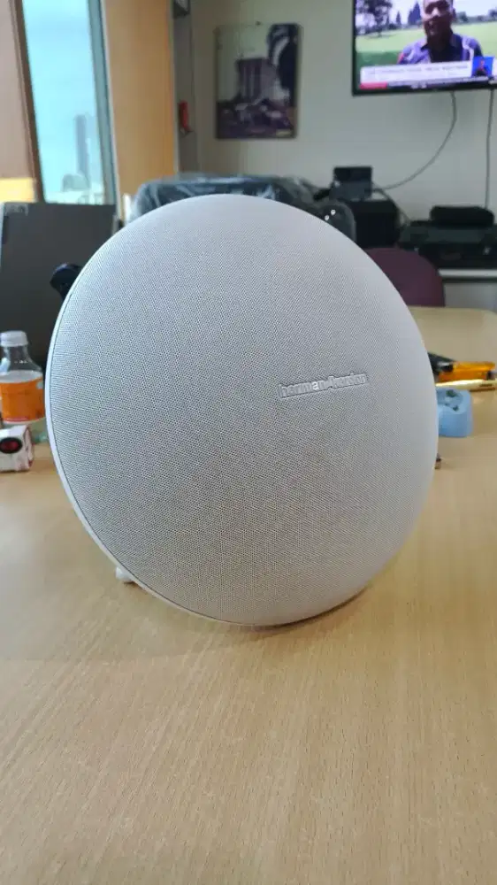 harman kardon onyx studio 4 white edition