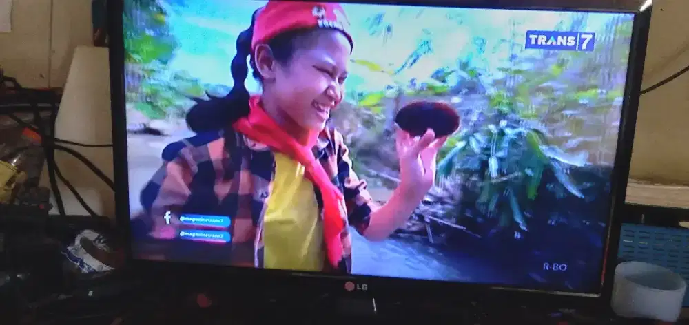 Tv LED LG 24inch & STB kondisi OK