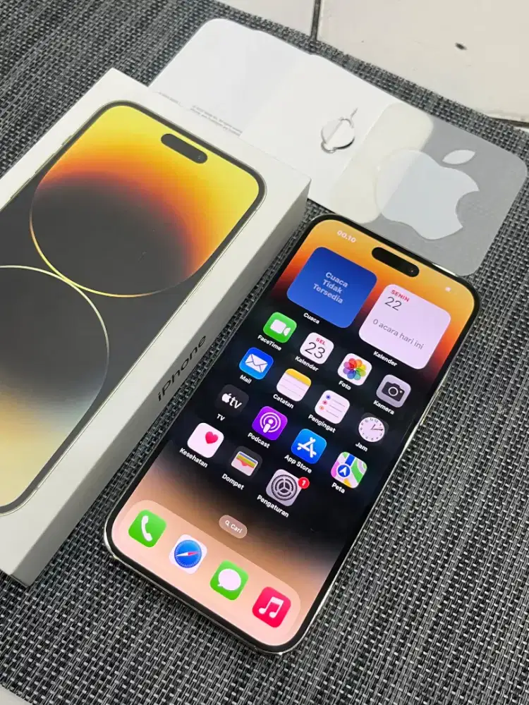 iphone 14 promax 256GB resmi ibox
kondisi fisik mulus 
no minus
hb 84%