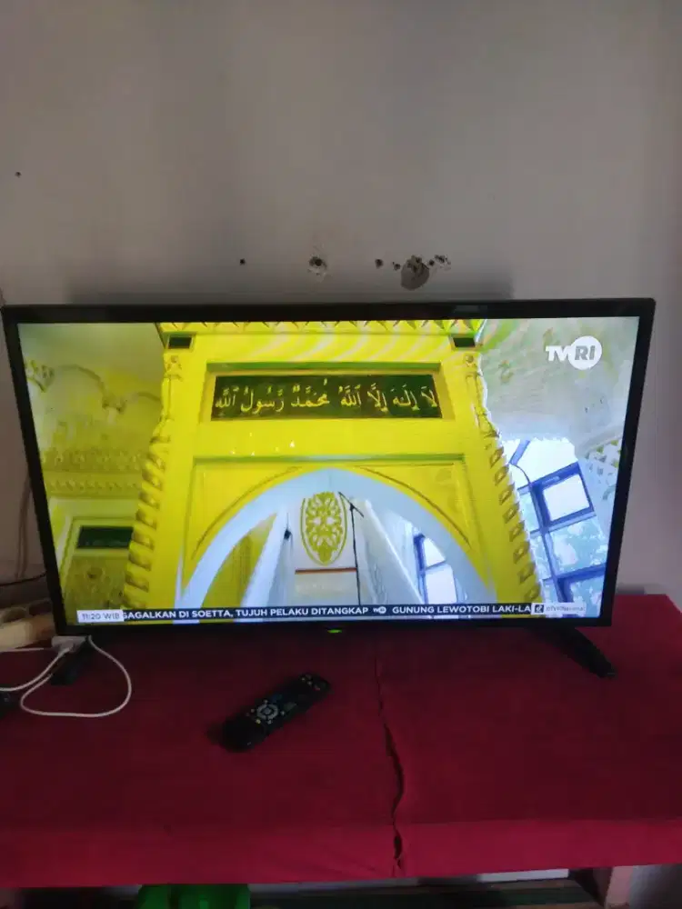 TV LED SHARP DIGITAL 32 inch