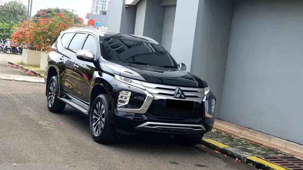 [ 4X4 ] Mitsubishi Pajero Sport Dakar Ultimate 4x4 AWD Hitam 2023/2024