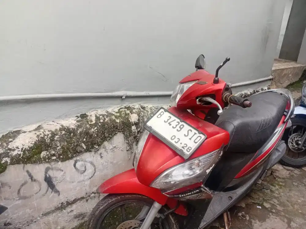 Honda spacy  2013 surat lengkap BPKB STNK faktur  pajak  hidup