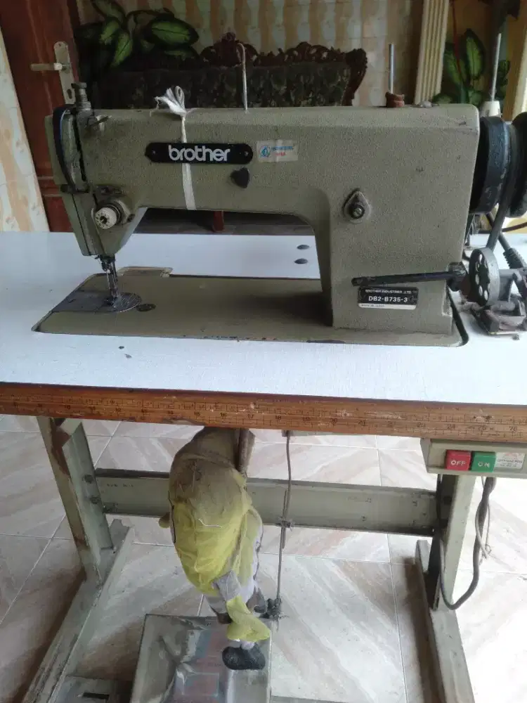 Dijual mesin jahit Brother
