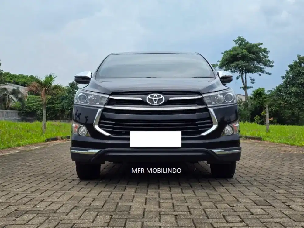 Toyota Innova Venturer 2.4 AT 2020 Full Orisinil