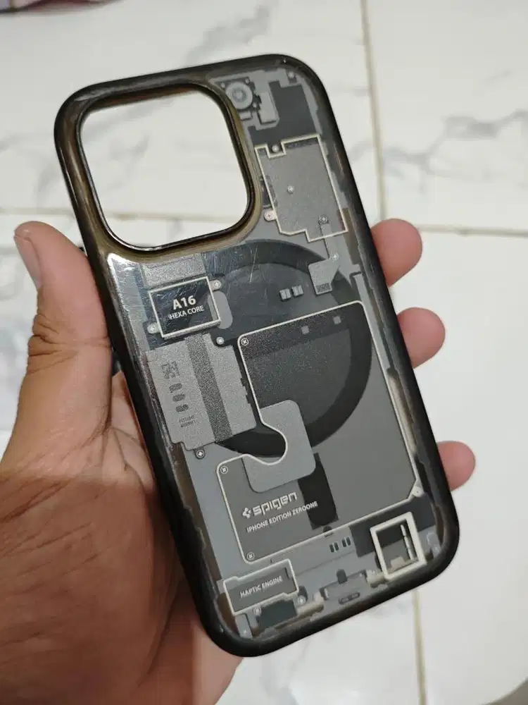 CASING 14 PRO Spigen