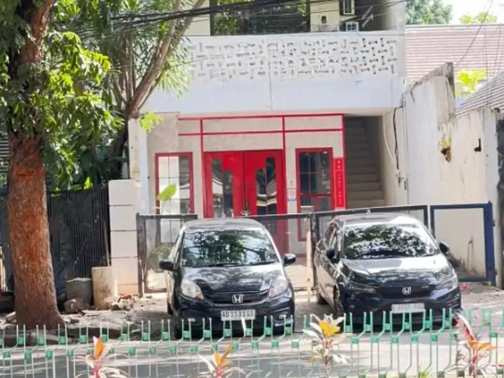 Disewakan Ruko 2 Lantai di Jalan Prapanca Raya Jakarta Selatan
