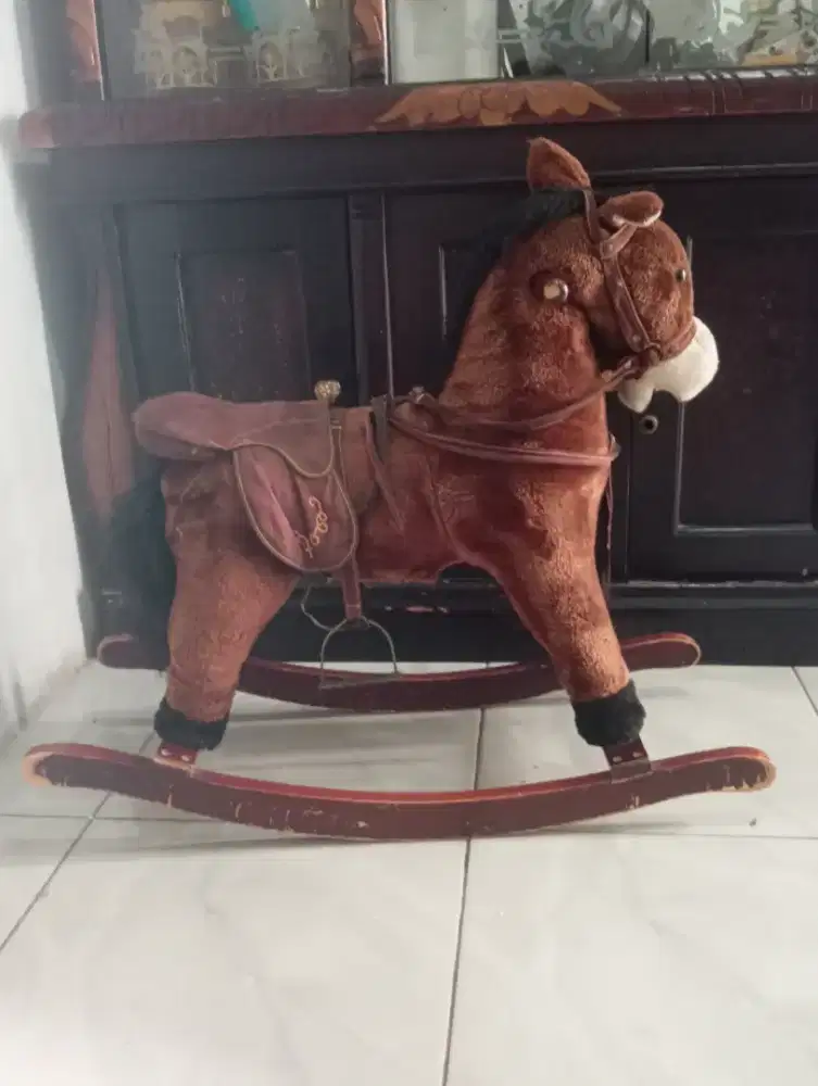Rocking horse merk toys kingdom