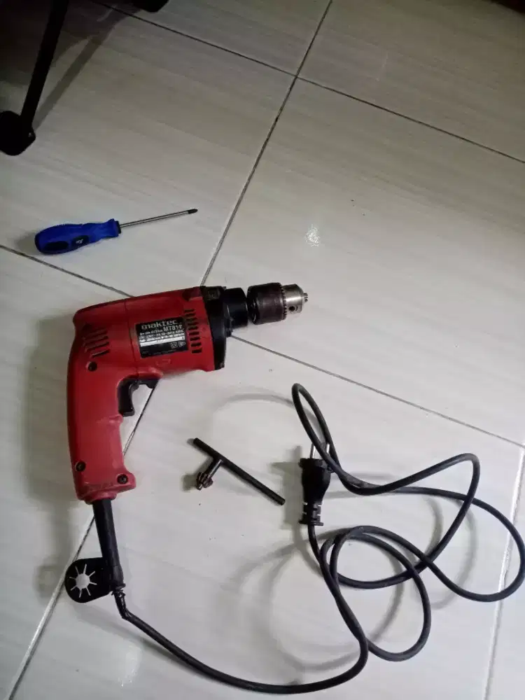 Bor listrik Maktec 13mm MT811 Normal bagus