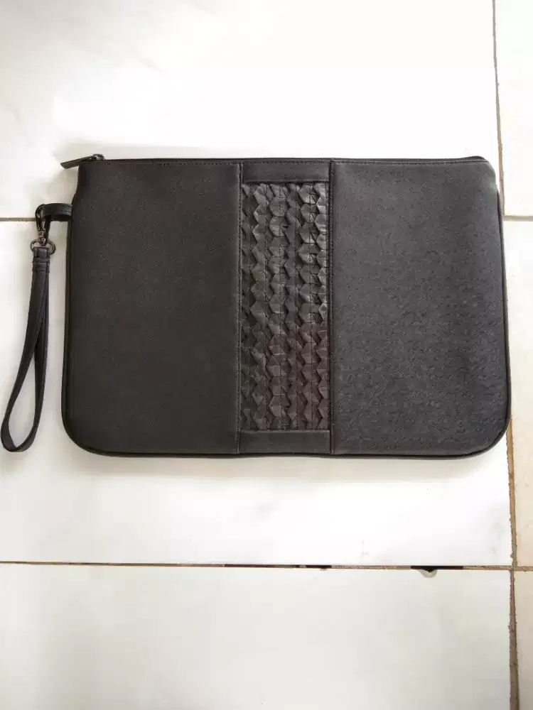 Tas Laptop Du Anyam