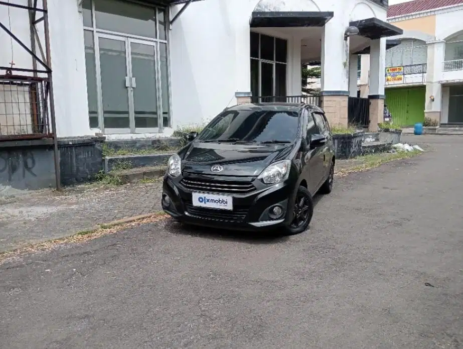Like New - DAIHATSU AYLA 1.0 X BENSIN M/T 2022 HITAM