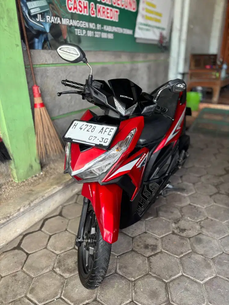 Vario 125 2015 merah