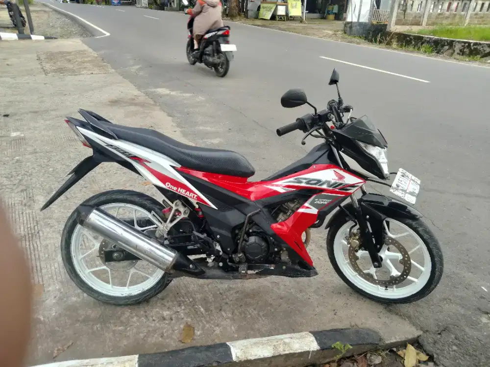 Dijual Honda Sonic tahun 2021