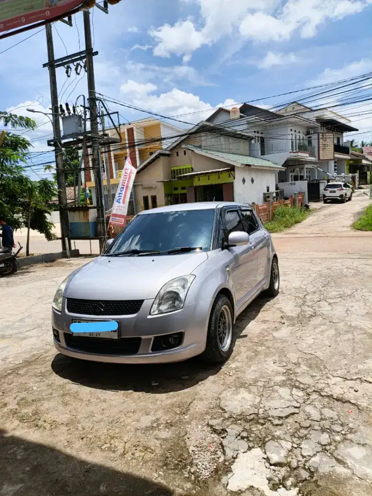 Suzuki Swift Tahun 2007 Silver