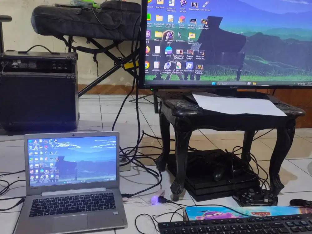 Lenovo IdeaPad 510S Core i5-6200U  4 GB 320 GB  AMD Radeon R7 M360