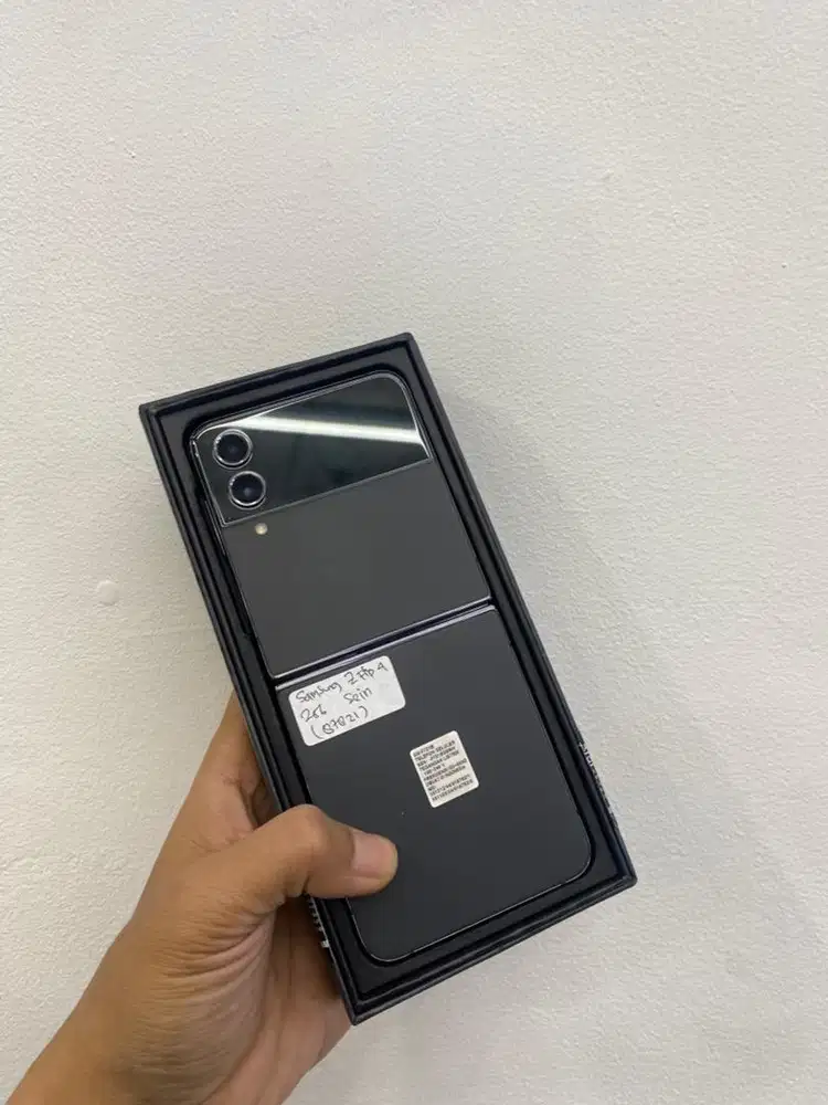 Samsung Z flip 4 256GB sein