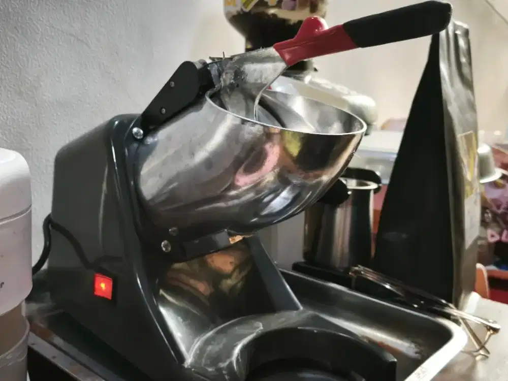 VIPOO SERUTAN ES SERUT