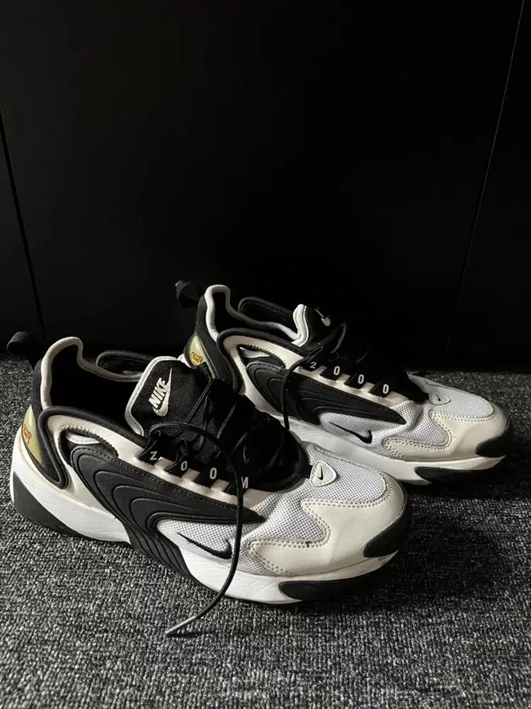 Sepatu sneakers nike zoom